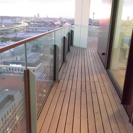 Triiiple Suites Level 21 Mit Balkon Und Tiefgarage Вена Экстерьер фото